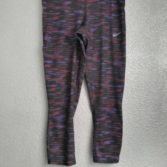 Nike Women's Dri Fit Running Capri Pants   Size S - Picture 1 of 6